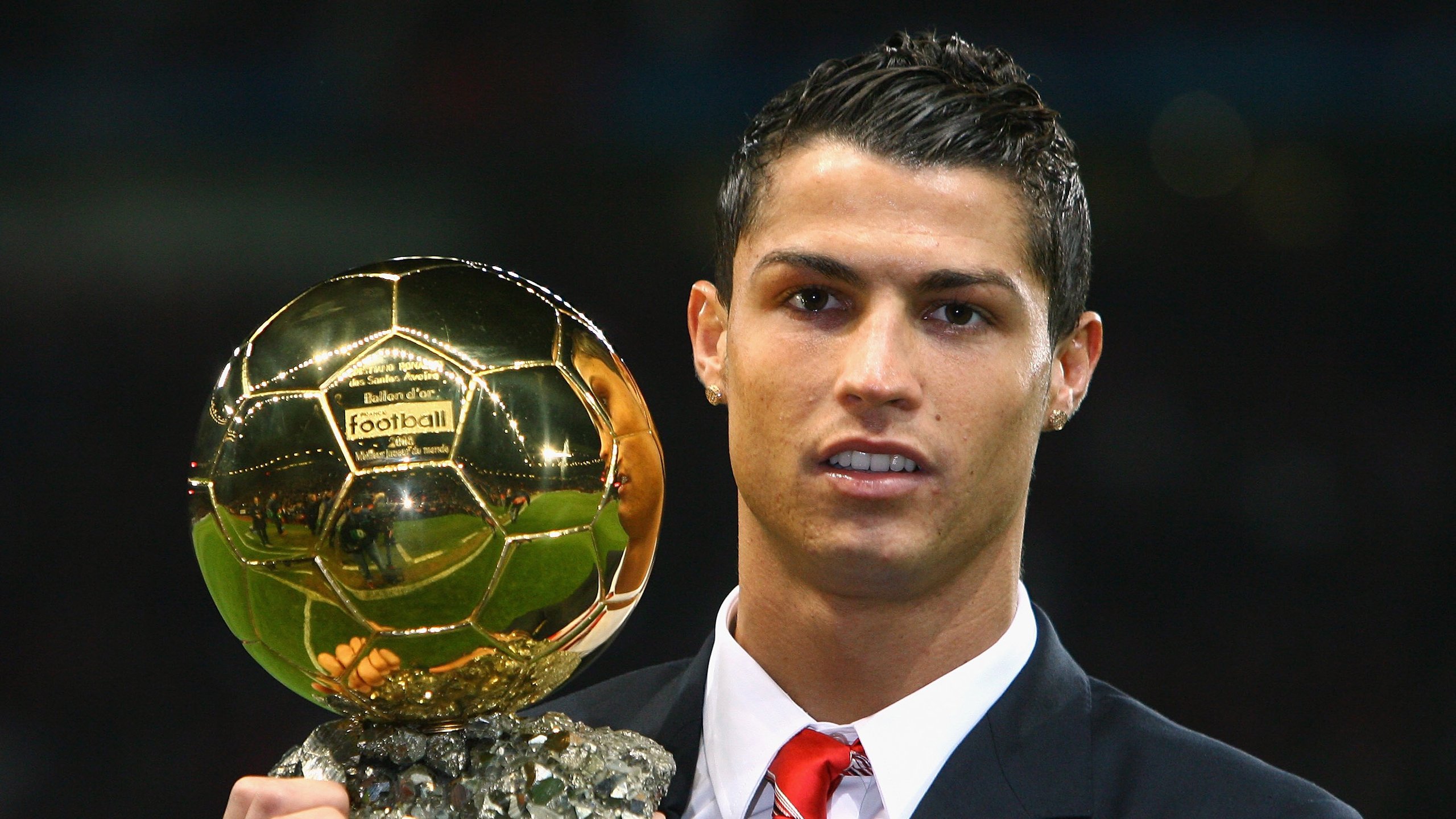 法甲裁判判决引发争议,比赛热度不断升高,法甲处罚