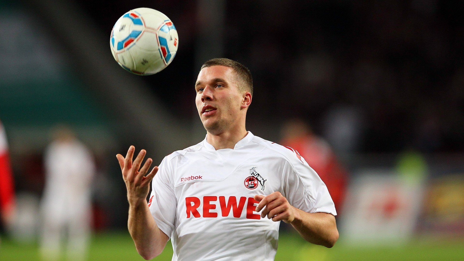 KAIYUN 中国大陆-逆风而行：不屈不挠写成的运动传奇，逆风而行下一句是什么